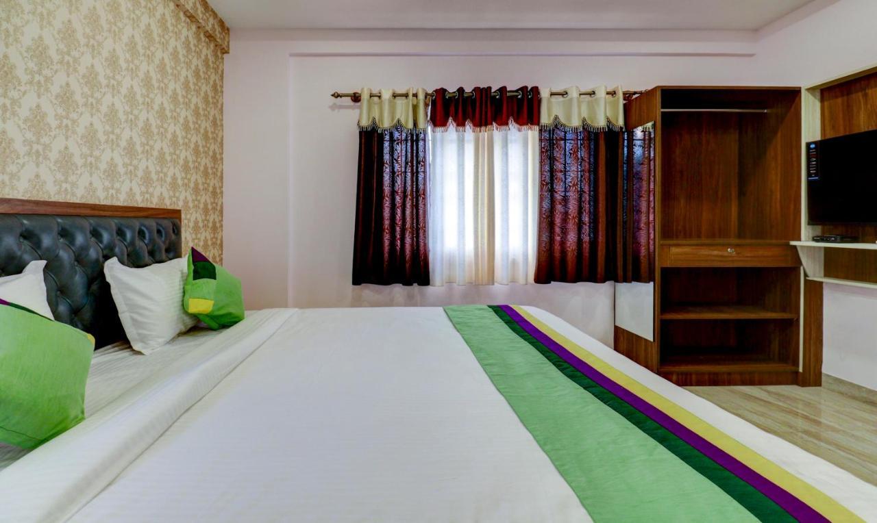 Treebo Three Street Inn Bangalore Exterior foto
